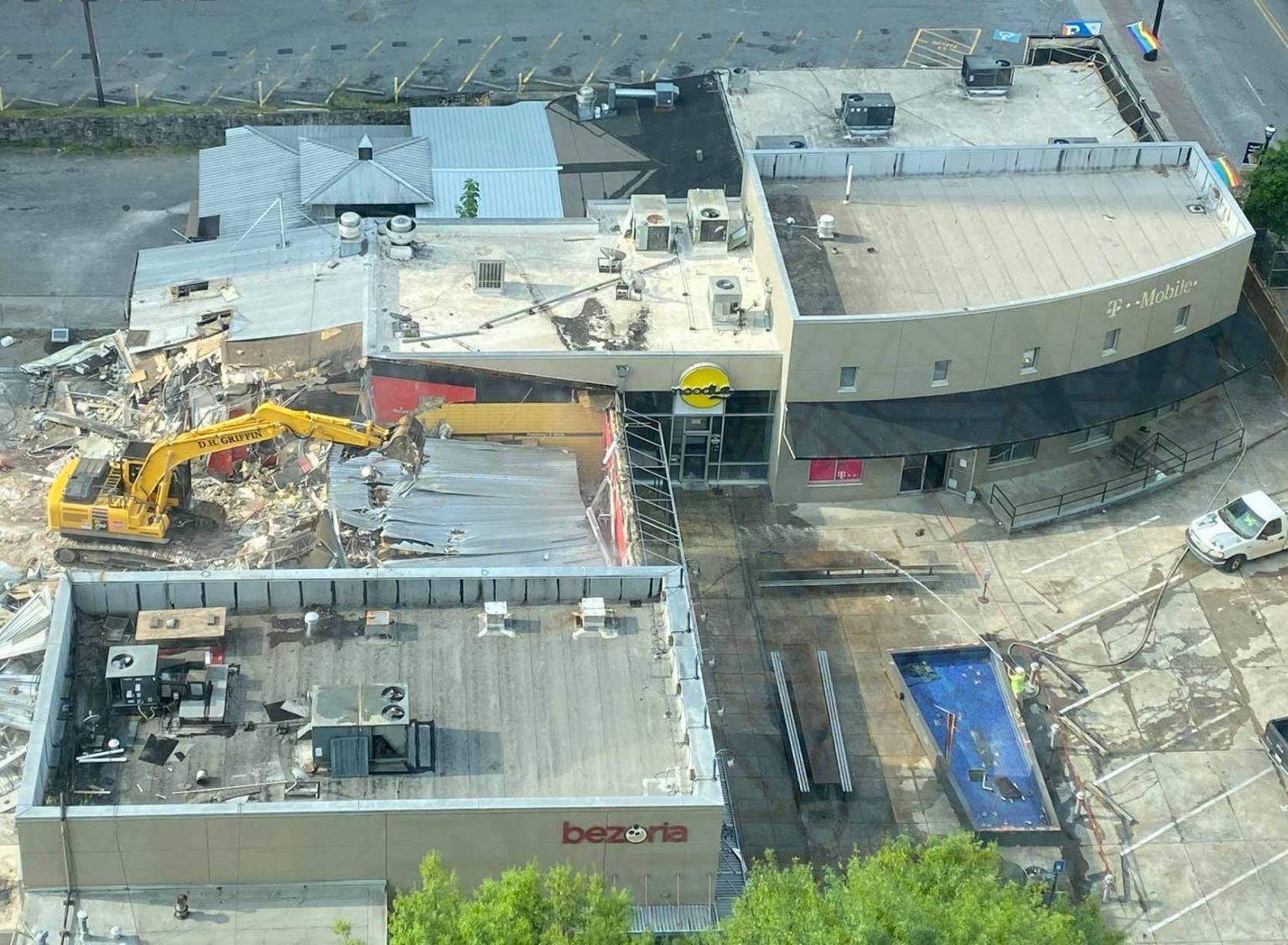 Bezoria and Noodle Demolition - 903 Peachtree