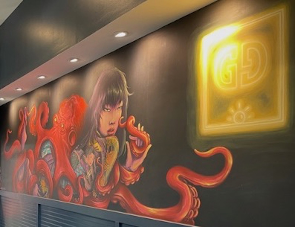 Girl Diver's Opening Menu Includes a $9,999 'Party Platter' - Photo