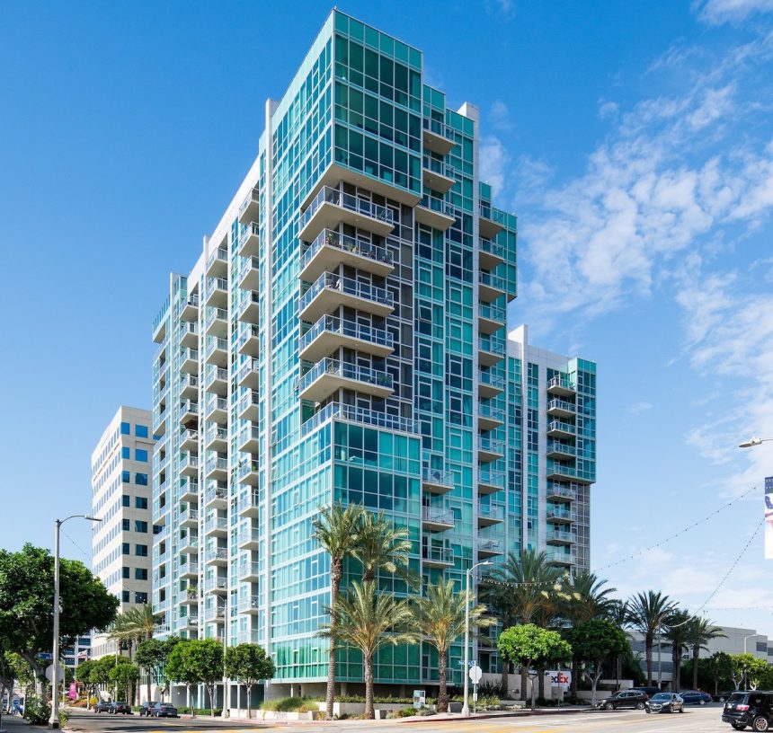 Waterton Acquires 318-Unit San Pedro Waterfront High-Rise - Photo