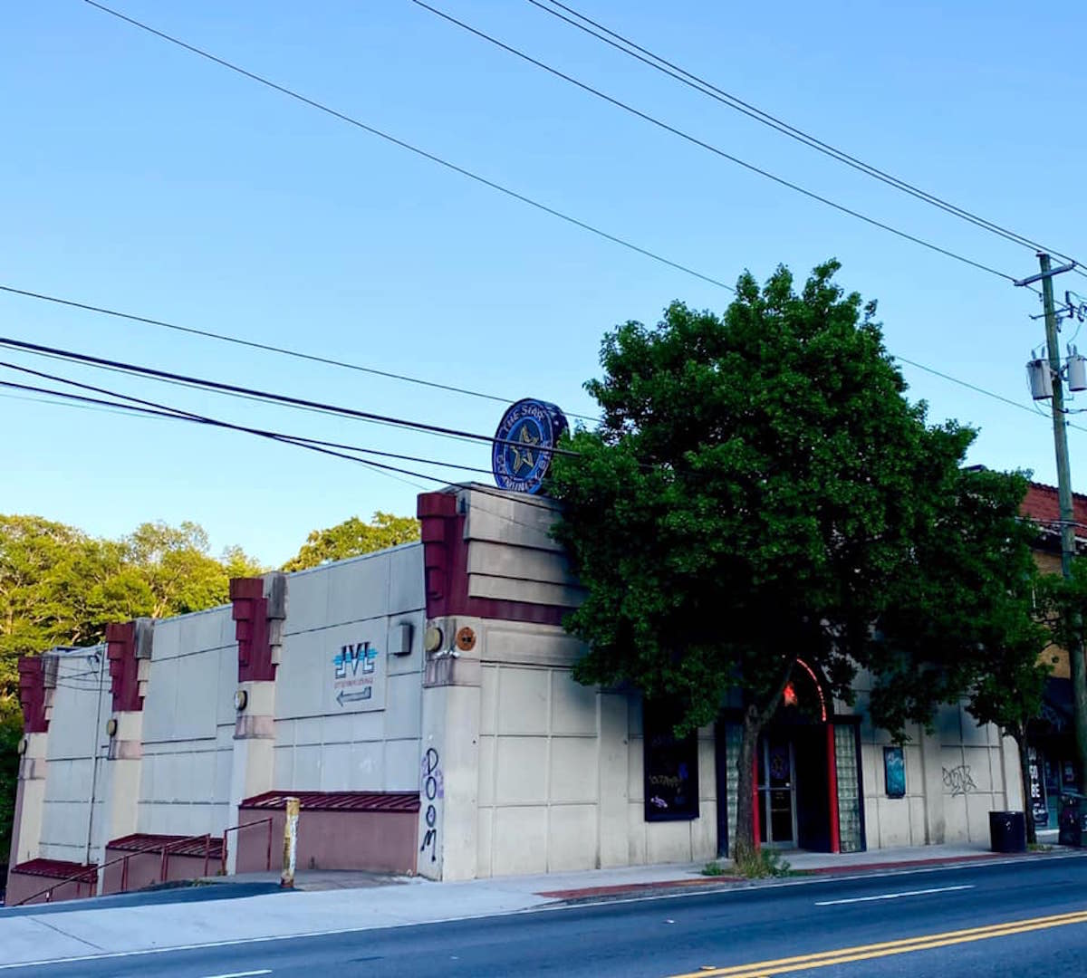 Star Bar is Open and Taking Care of Business