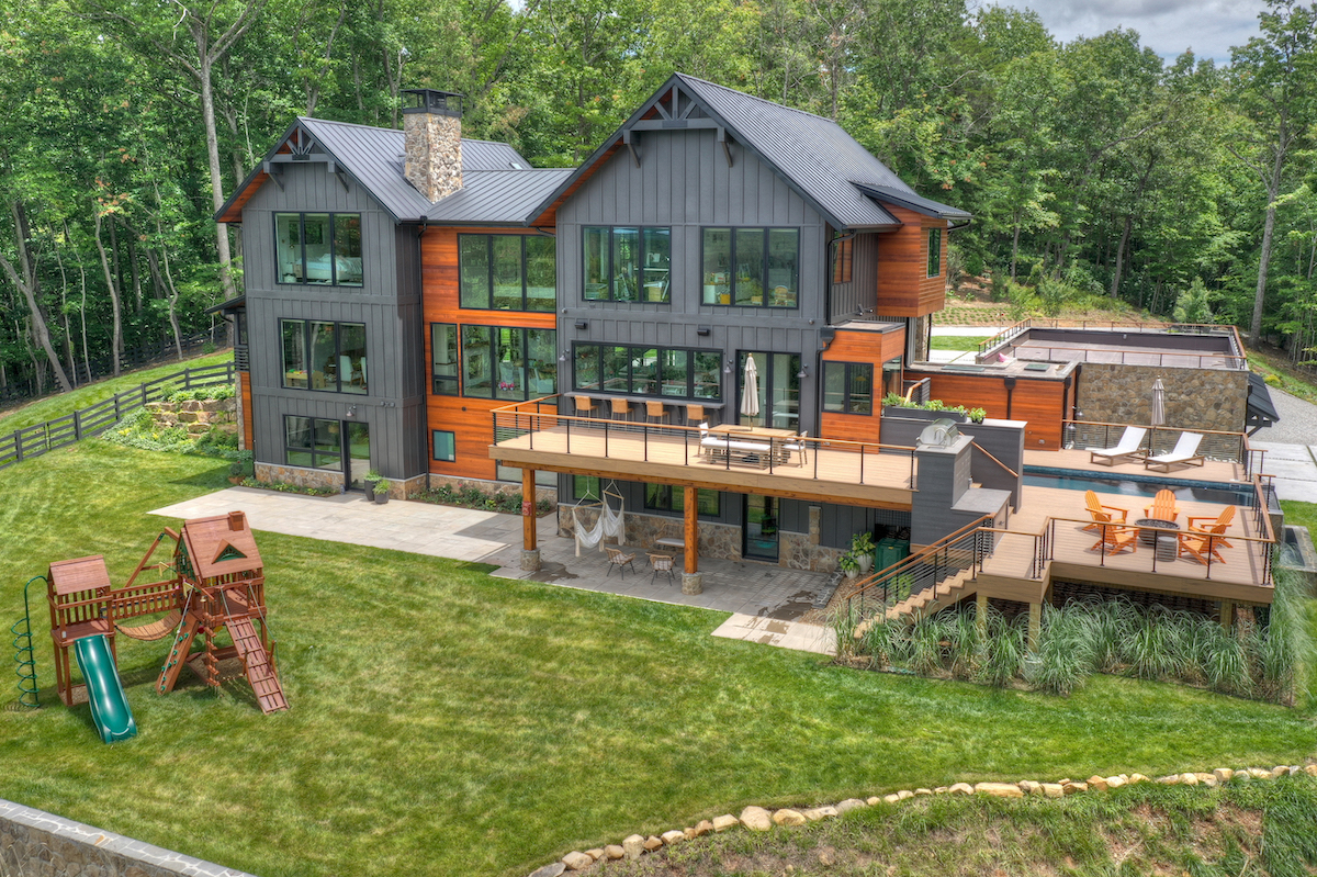 Make This Luxurious 27-Acre Mountain Escape Your Everyday Reality