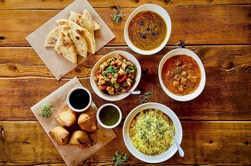 Curry Up Now and Mortar & Pestle Bar Debuts in the Dallas-Fort Worth Metroplex