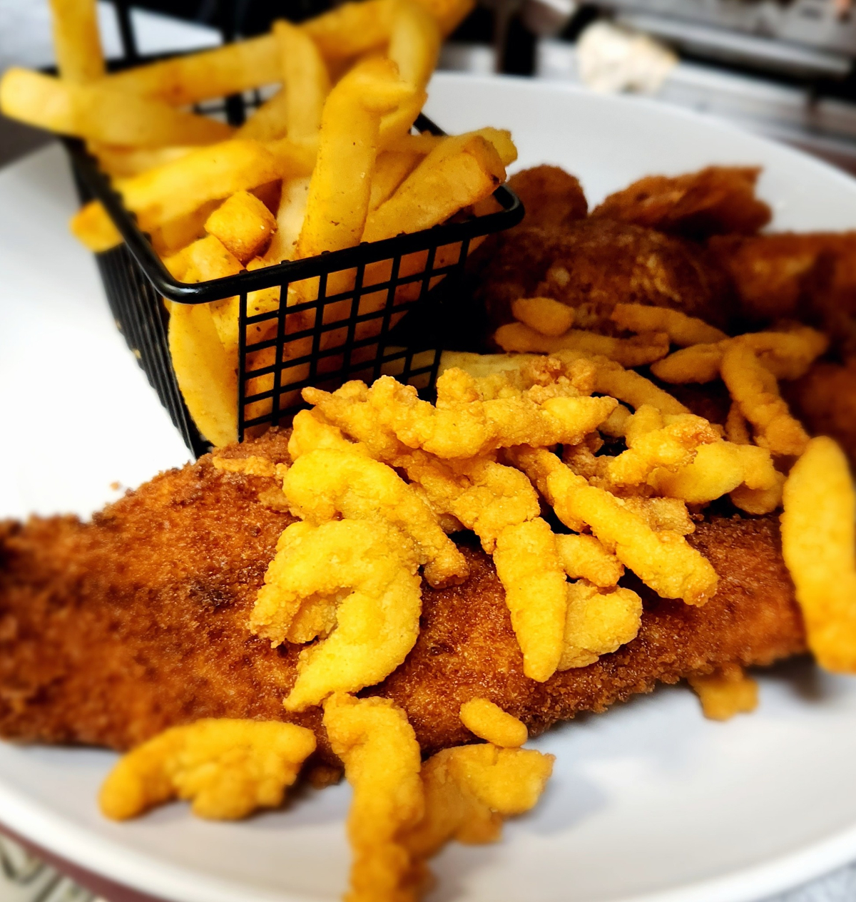 Iconic Jacksonville, FL Crabcake Factory Restaurant Reopens