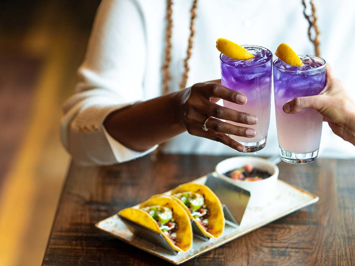 First Watch Replacing Claddagh Irish Pub in Geneva Commons