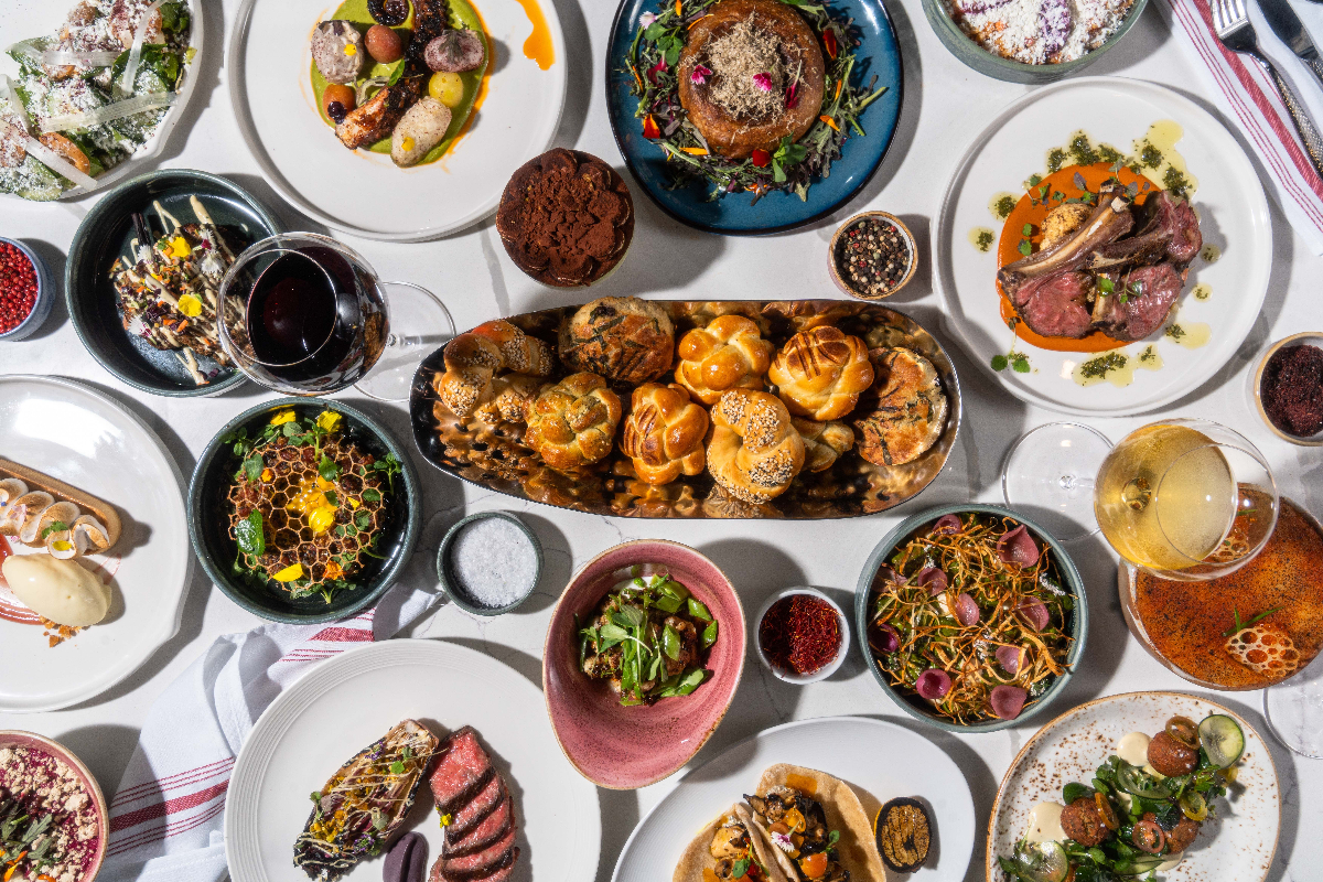 ALBI HAS ARRIVED. SOPHISTICATED MEDITERRANEAN CONCEPT ADDS TO THE GROWING APPEAL OF RIVER OAKS CENTER’S NEW VIBE-DINING STATUS; OFFERING CHIC, LUXURIOUS INTERIORS, ELEVATED SEAFOOD & KABOB MENU AND ENTERTAINMENT