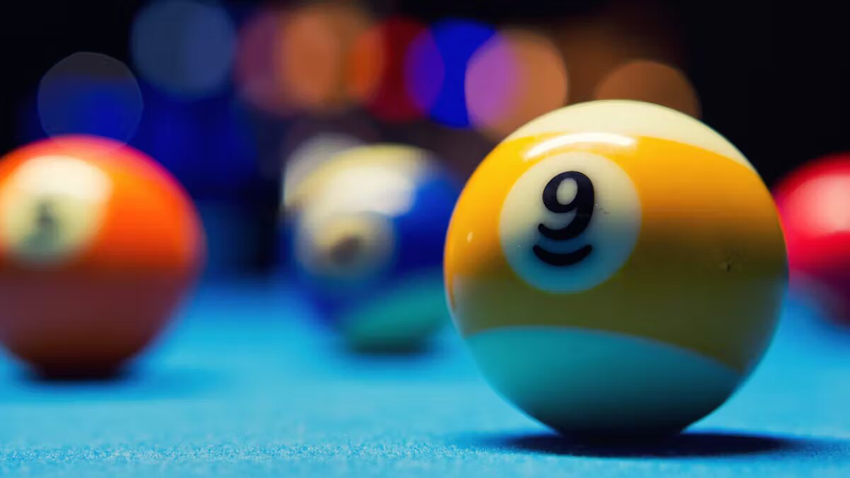 9 Ball Sports Grill Expanding Next Door; Adding Dueling-Pianos