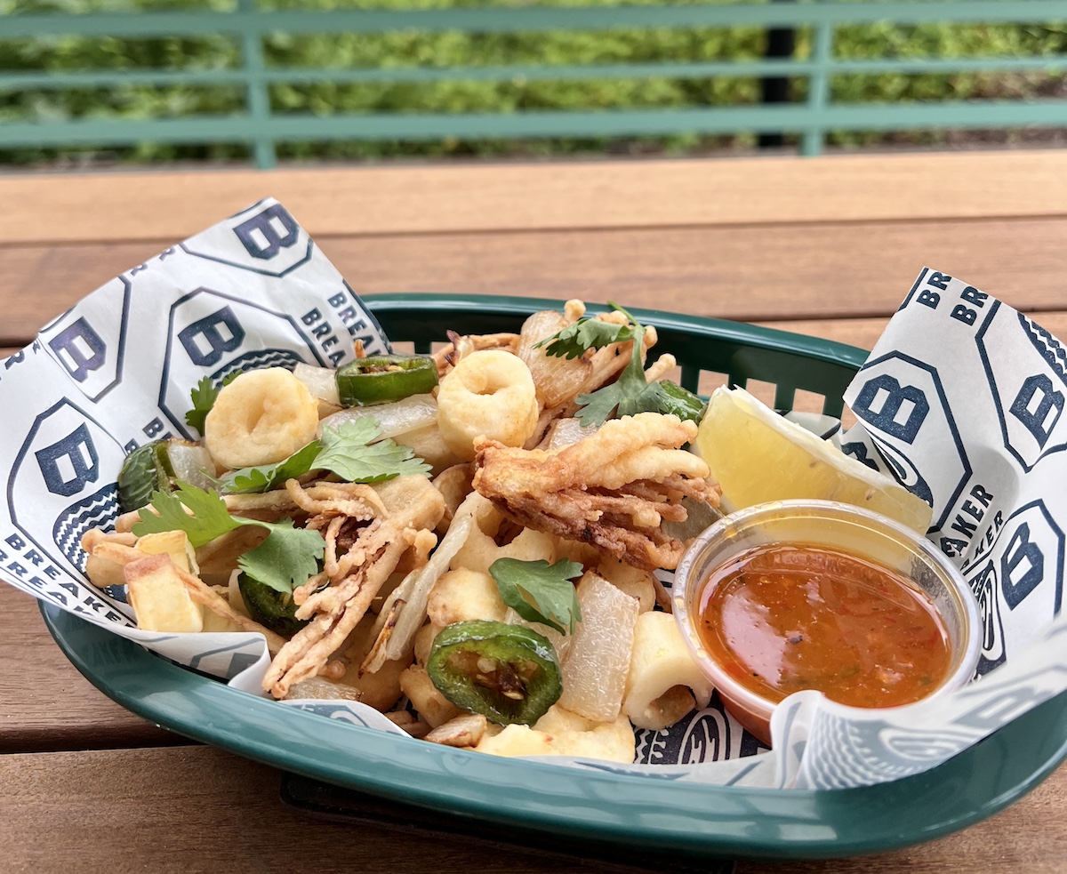 Seafood Restaurant Breaker Breaker Now Open Along Eastside BeltLine Trail