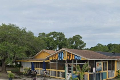 The exterior of the location destined for Skeeta Beach Lounge in Charleston