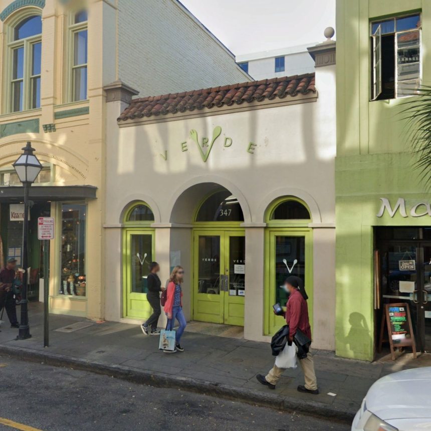 exterior picture of verde salad restaurant where king street foods will open