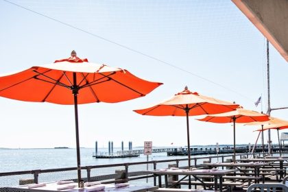 fleet landing waterfront bar restaurant charleston renovations closing