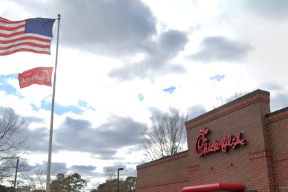 chick-fil-a savannah highway charleston new restaurant opening coming soon renovation