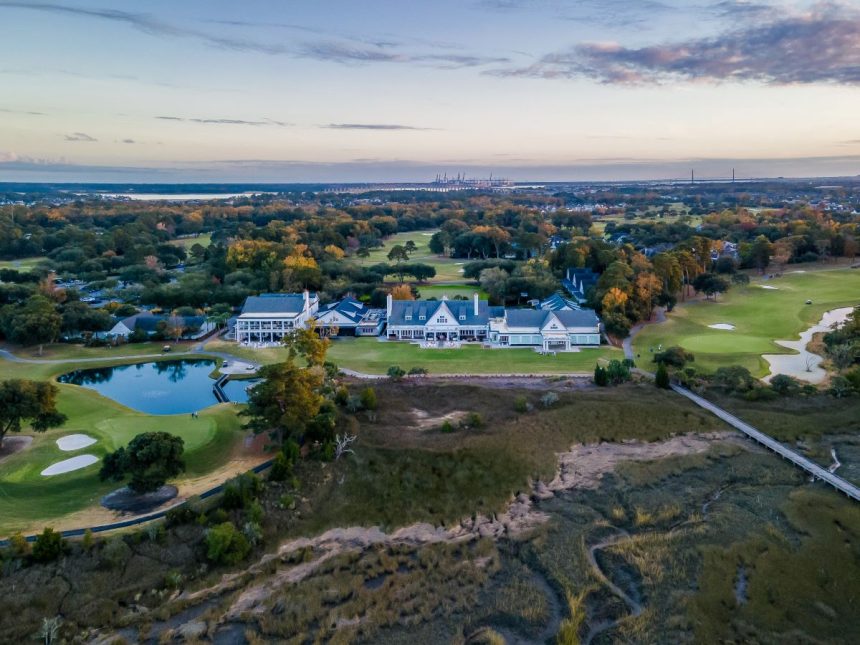 Lodge and Pub Proposed at Daniel Island Club