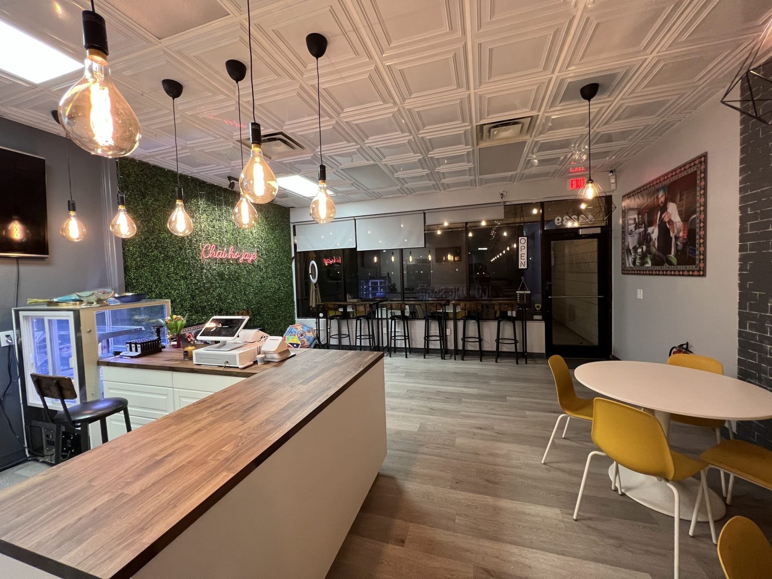 cups n chai canton interior