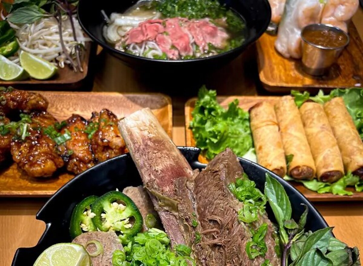 Viet Nom Opens in University City; Oi-Shiba Up Next