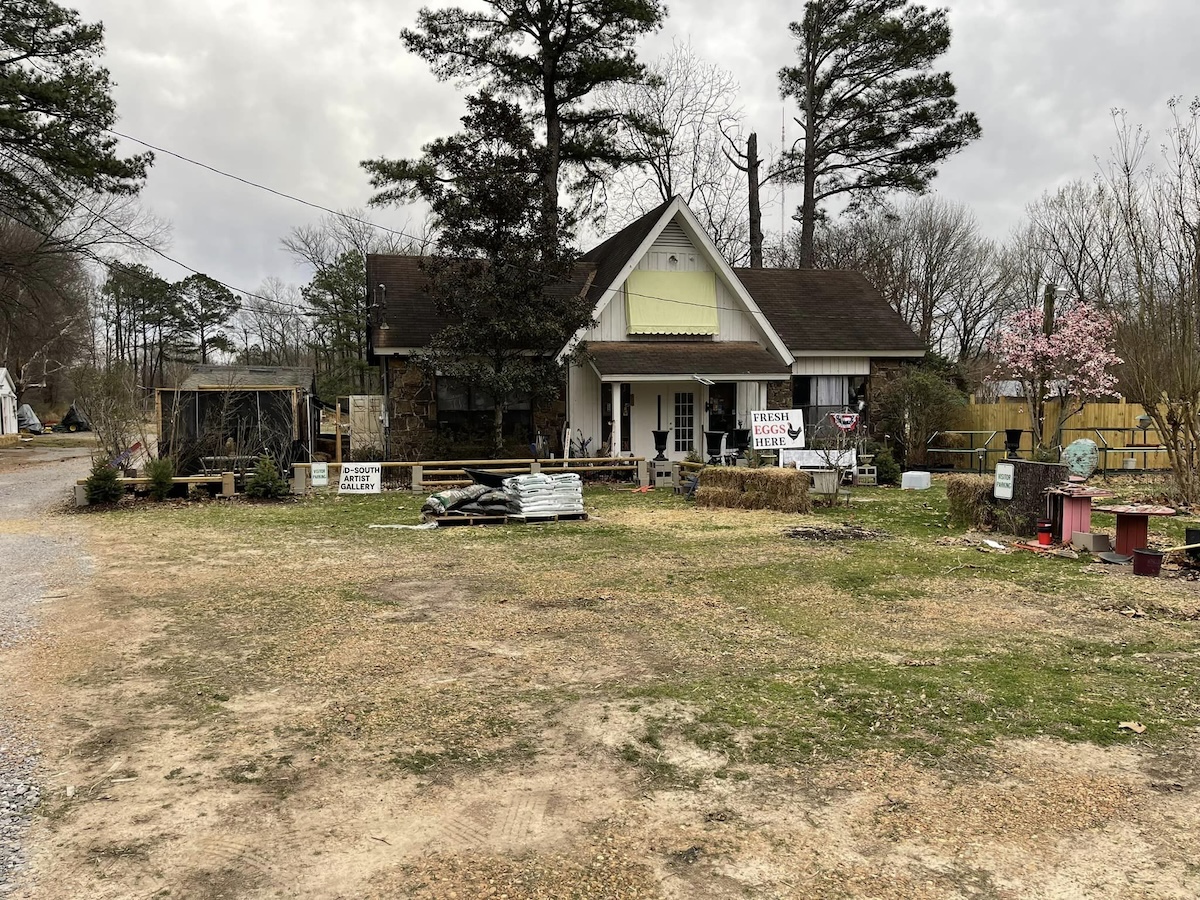 Loflin Yard, Railgarten Influence Inspires New Bartlett Venture