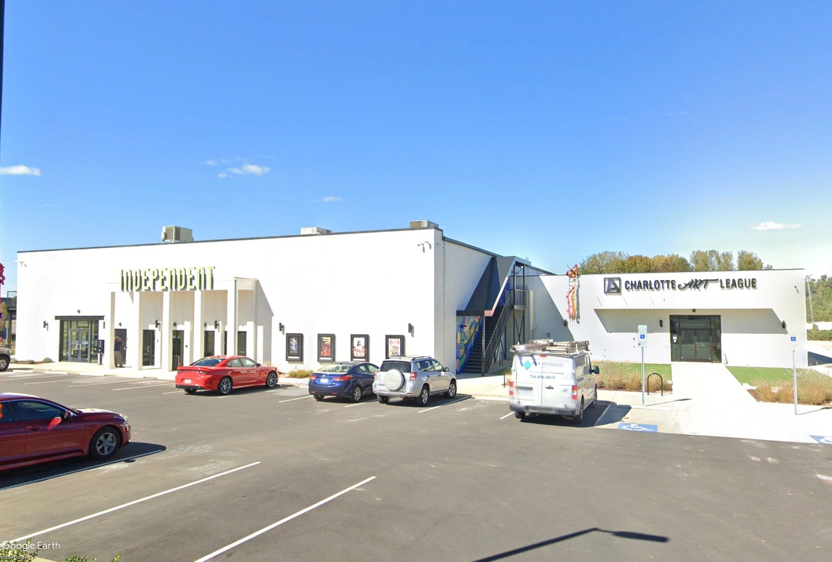 New Wine Bar and Lounge Coming to Sugar Creek Station