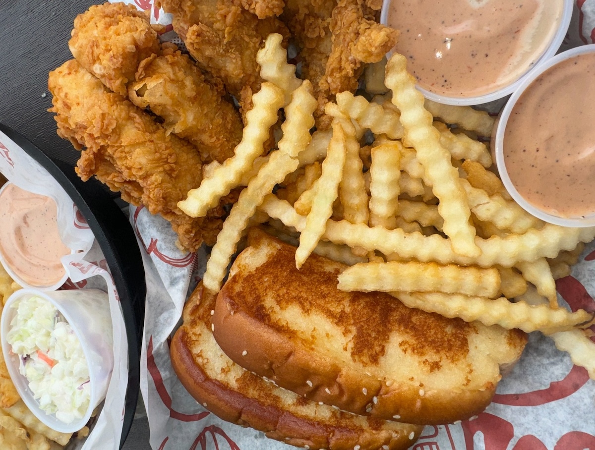 Raising Cane's Taking Up Residency at Shops in Jurupa Valley