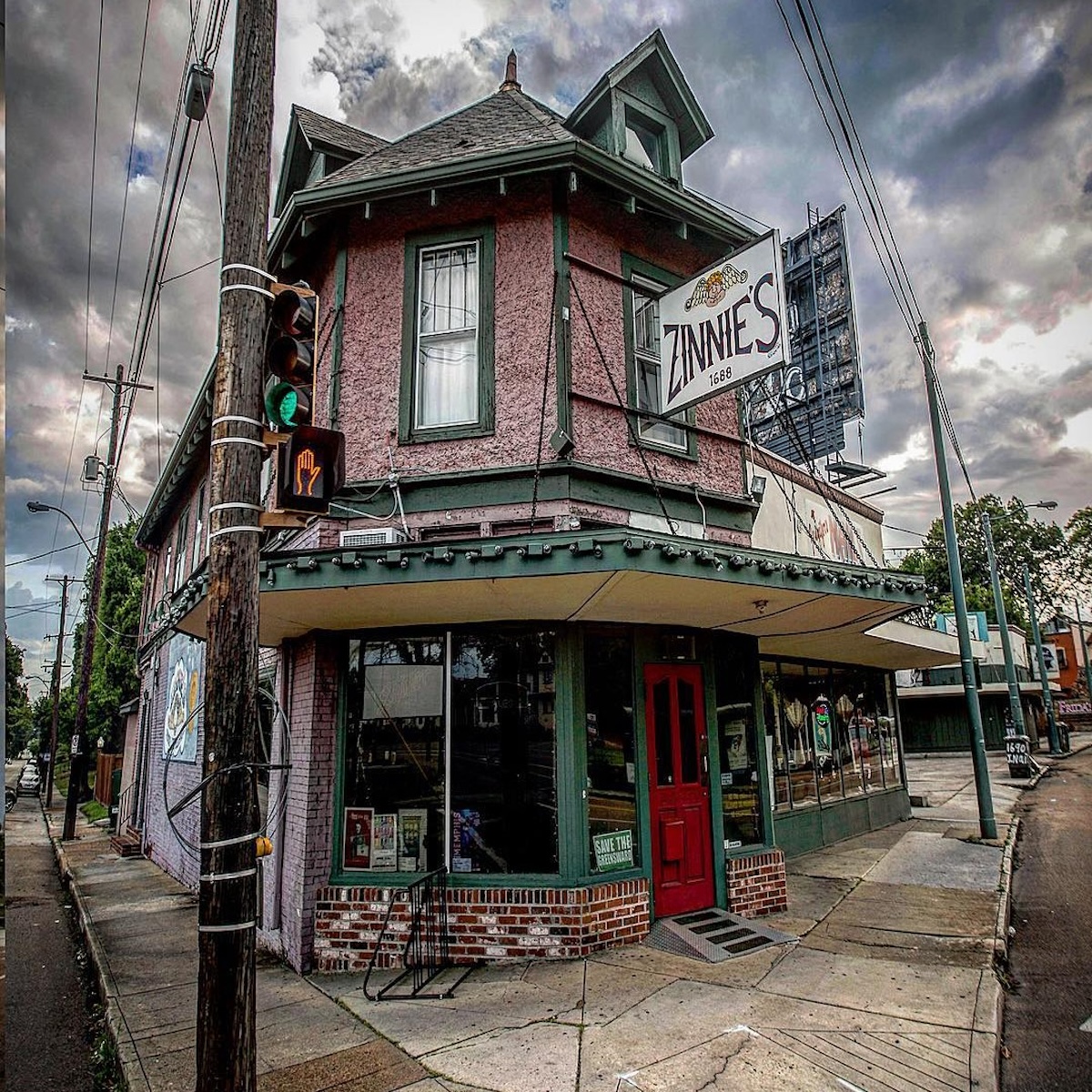 Zinnie's Temporarily Closes for Renovations