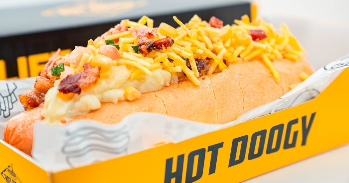 Brazilian-Style Hot Dog Restaurant Expanding to Natick Mall