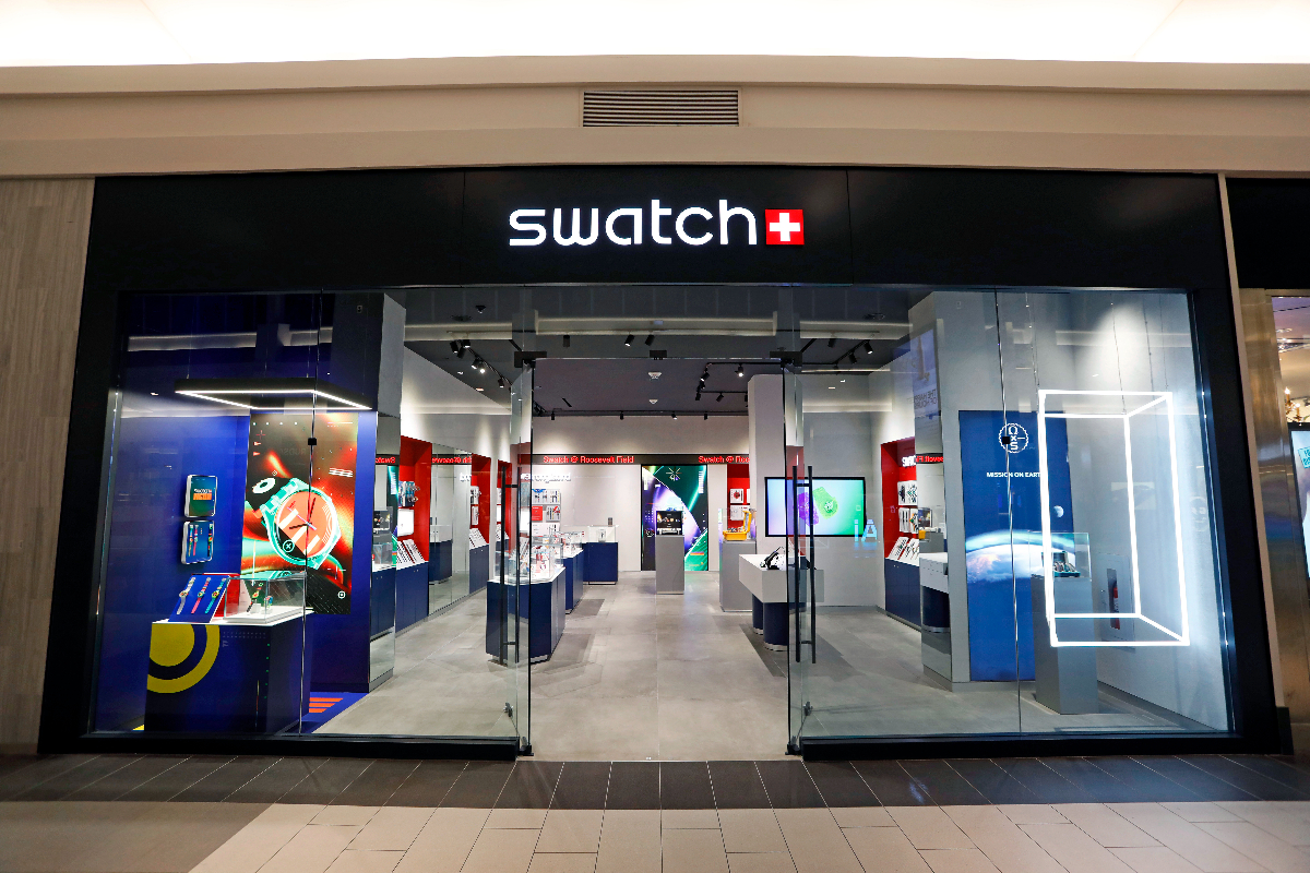 SWATCH OPENS A NEW STORE AT ROOSEVELT FIELD MALL, EXPANDING PRESENCE IN NEW YORK