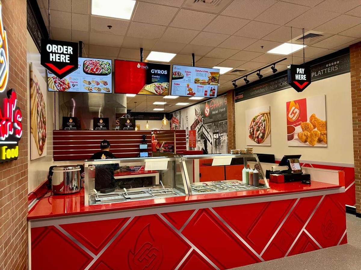 shah's halal food interior mall