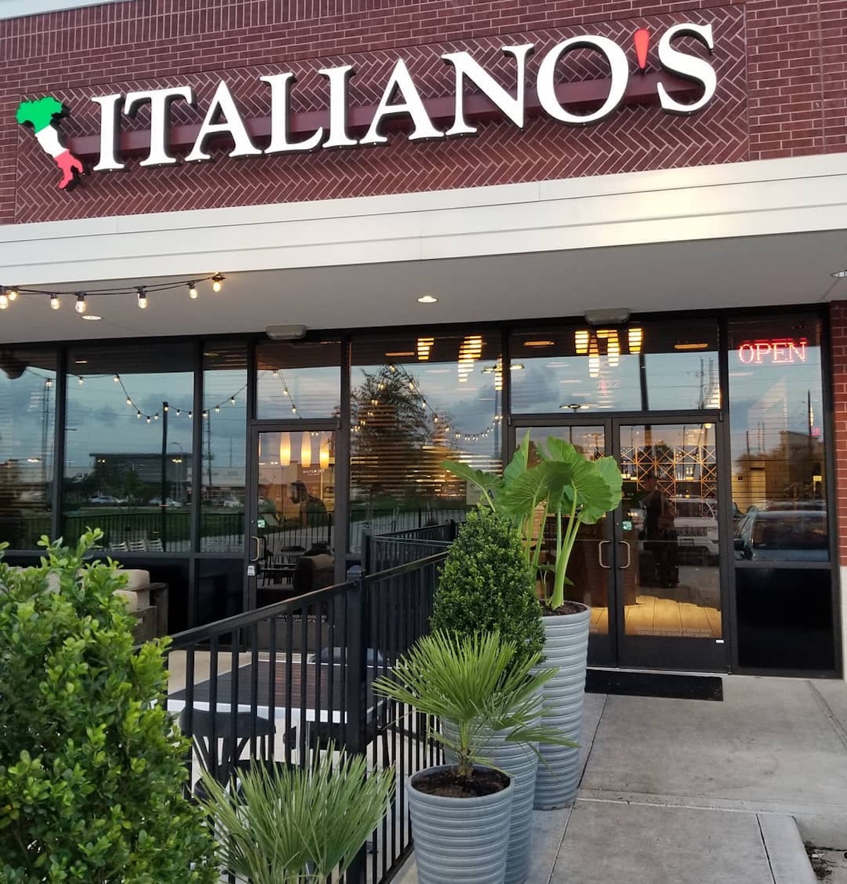 Italiano’s Restaurant Expands To New Caney-1