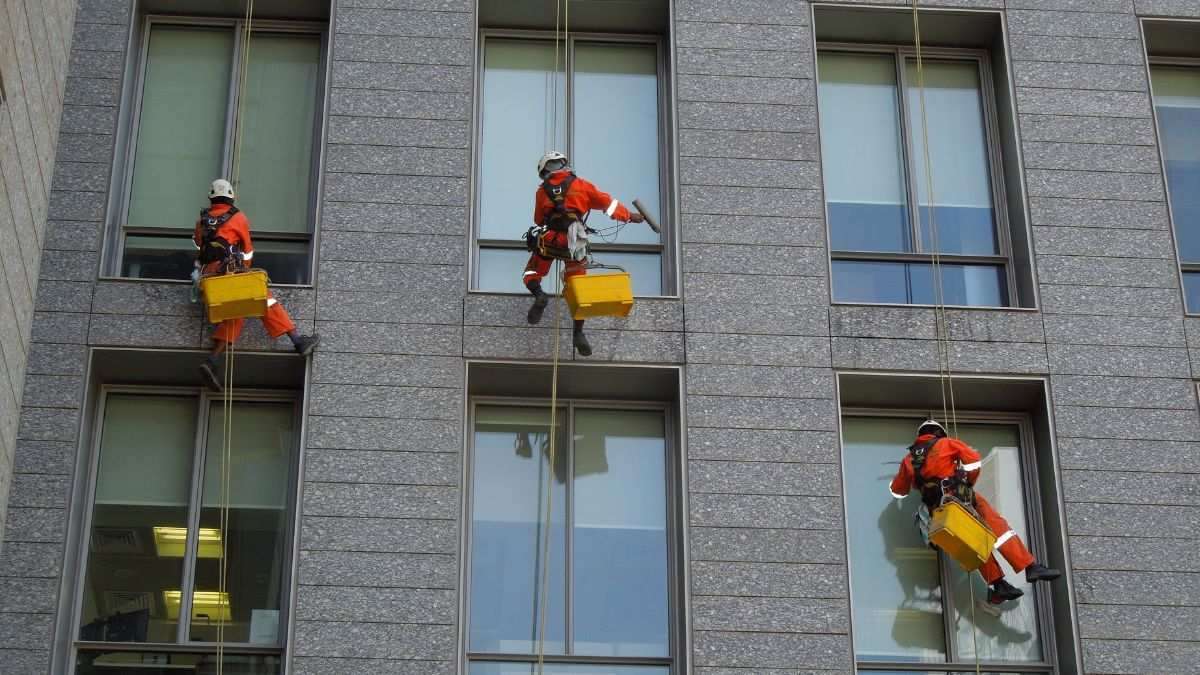 Clearly Amazing Outlook LLC, an exterior cleaning and maintenance company based in Sterling, VA, has entered bankruptcy.