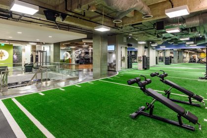 Gold’s Gym Hollywood Undergoes $1 Million Renovation, Introducing New Signature Playground Turf Area and Expanded Strength Training Features