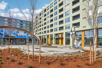 Now Leasing: Splash Apartments Opens in Portland's Vibrant Kerns Neighborhood