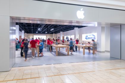 THE APPLE STORE EXPANDS AT GALLERIA FORT LAUDERDALE