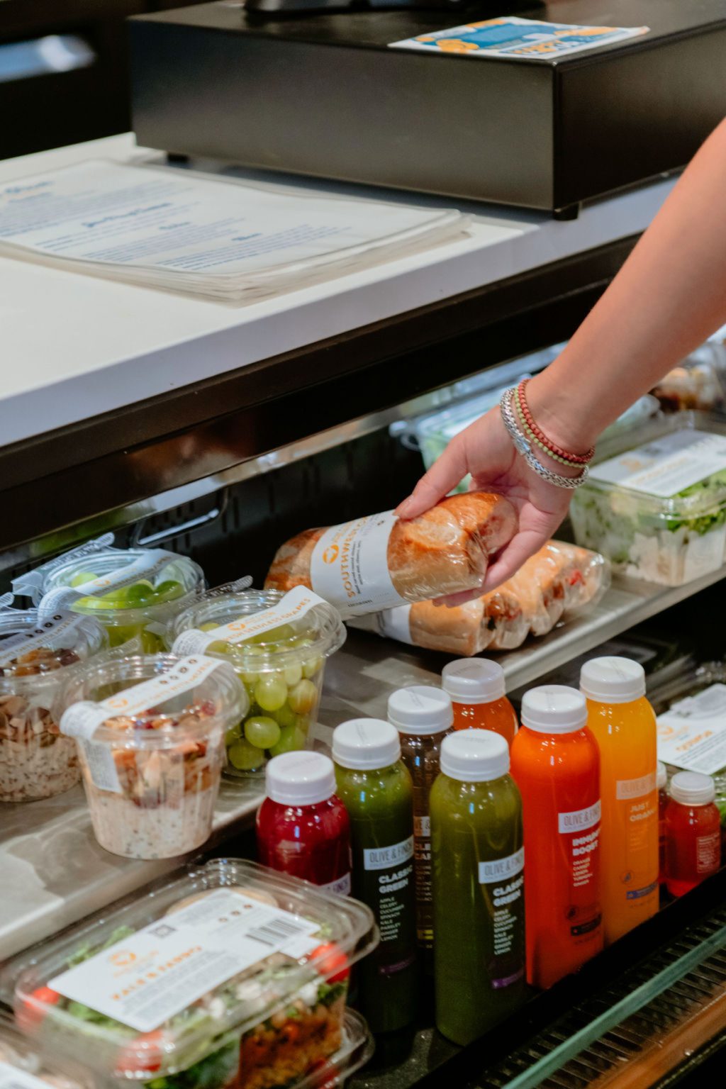 OLIVE & FINCH TO OPEN FINCH, ON THE FLY AT DENVER INTERNATIONAL AIRPORT ON JAN. 29