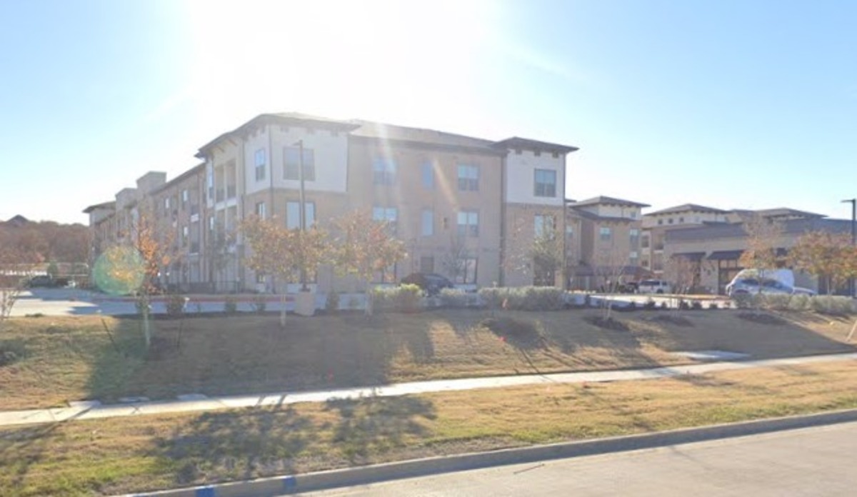 New Italian Concept Preparing to Feed Keller