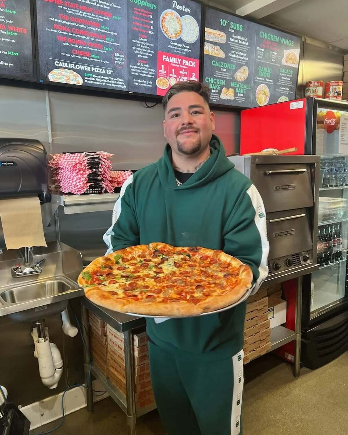 Victorinos Pizzeria to Rebrand as Andy’s Pizzeria