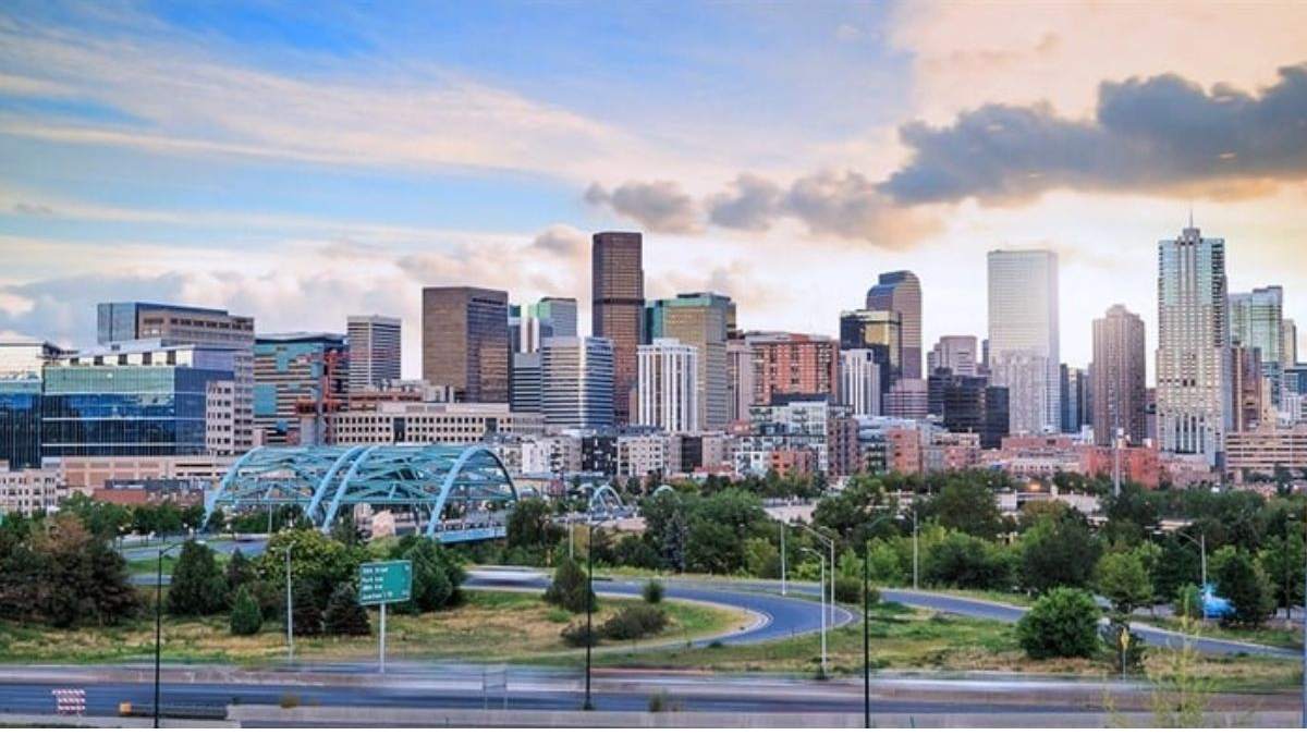 A CBRE report demonstrated that rent has decreased in Denver for the third consecutive quarter.