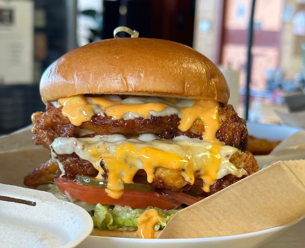 Flavorful Burgers and Sides Coming to Stone Mountain