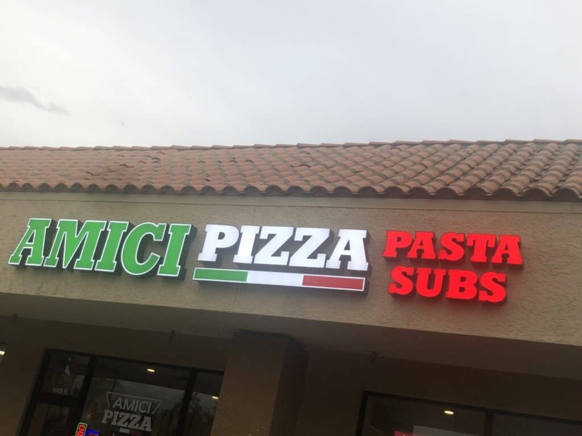 Amici Pizza to Replace Duck Donuts in Queen Creek