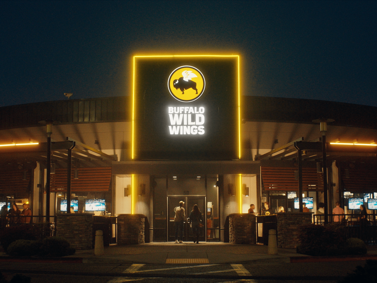 Buffalo Wild Wings Approved for South LA Site