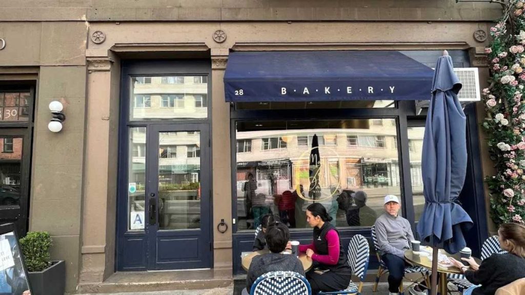 Located at 28 Greenwich Ave, the flagship store served delicacies, including croissants, pastries, brownies, cakes, and granolas.