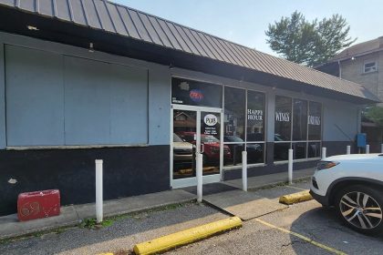Charleston pub found violation health codes in recent inspection