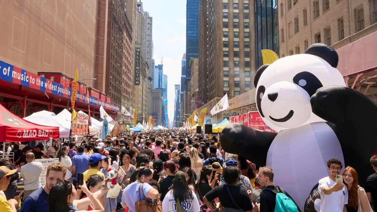 70+ food vendors will serve a variety of Asian delicacies from China, Korea, Japan, and more.