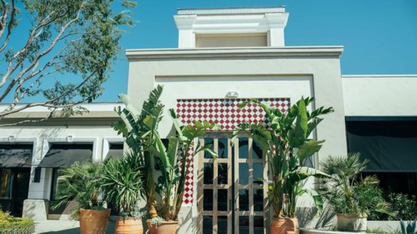 RED O opened its fourth location at The Promenade at Westlake on August 18, offering immersive design and a limited reservation system.