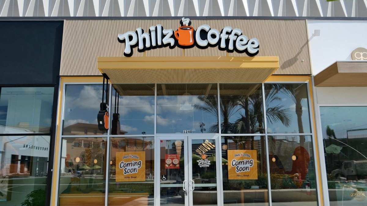 Arriving with limited-time fall menu items, California’s Philz Coffee will serve nearly 50 guests at the shop.