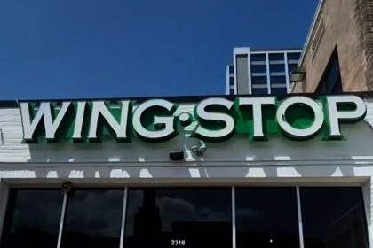 Wings Take Flight In Tomball With New Wingstop Location-1
