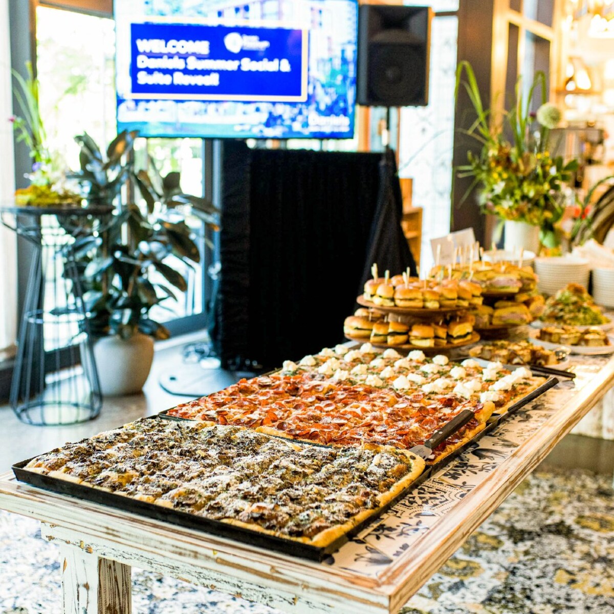 Cafe ZUZU Transforms into Pizzeria in Toronto