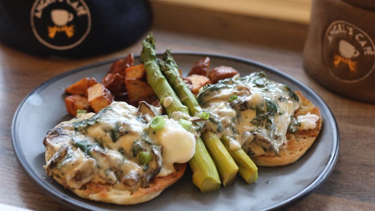 Angle's Cafe food image