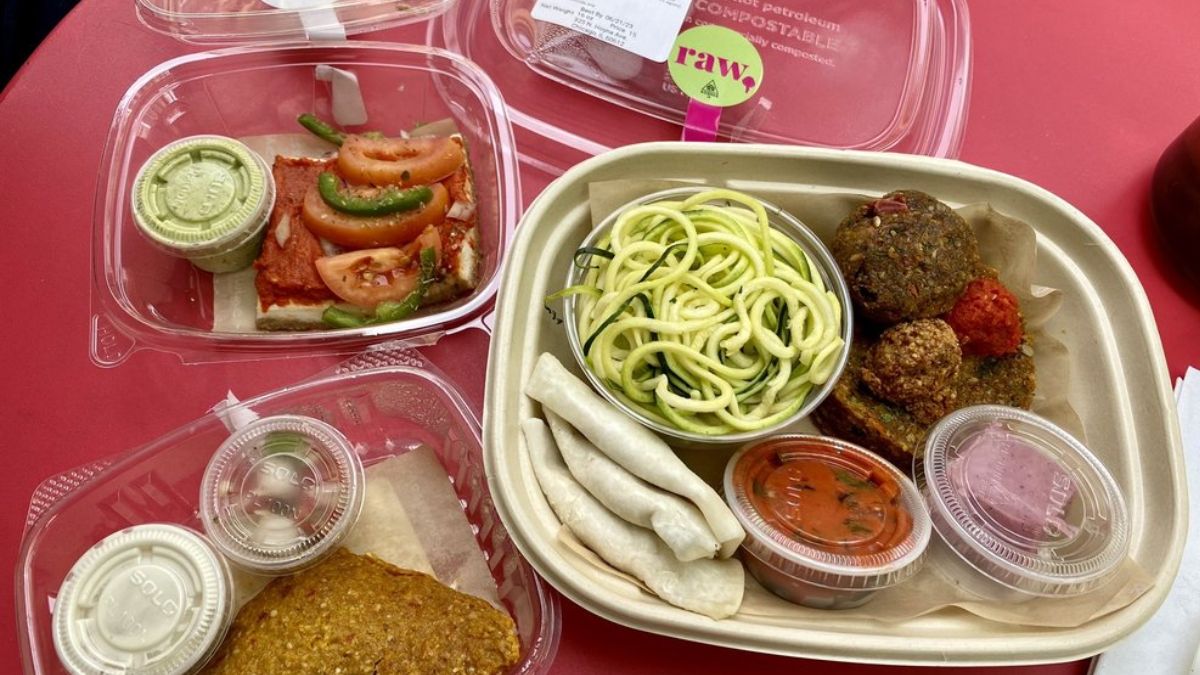 Chicago Raw foods' meals