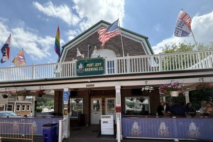 Port Jeff Brewery storefront