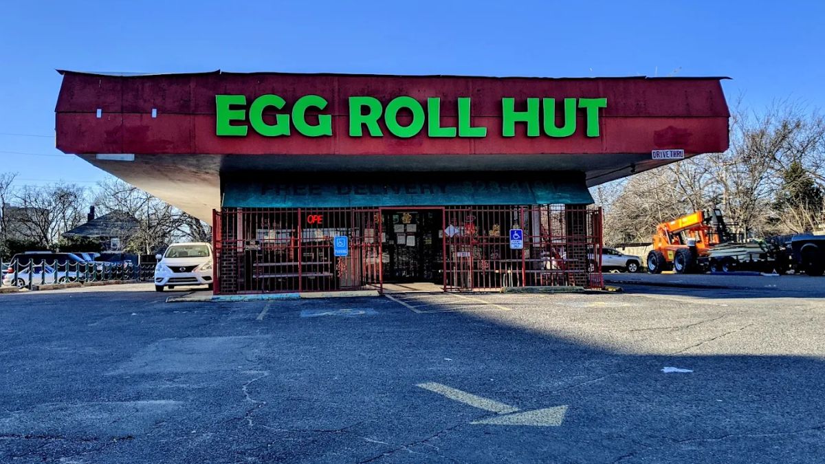 Cans of tomato sauce and pineapples were seen stored inside the reach-in coolers.