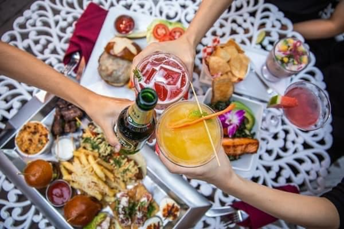 Hollywood’s Own St Felix Arrives In Las Vegas