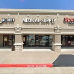 Hey-Froyo to Open at the Riverpark Shopping Center Next Spring